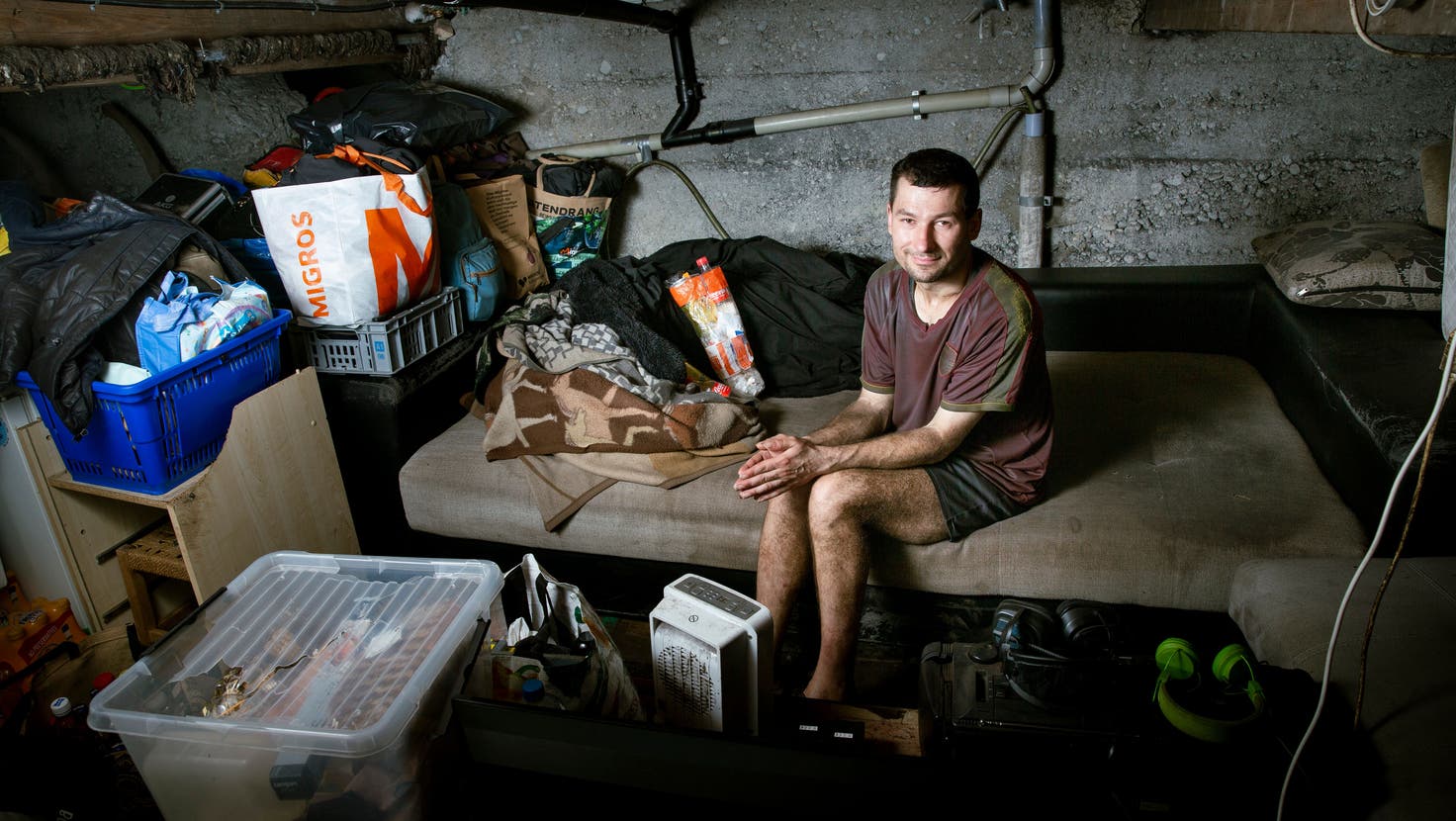 Sein momentanes Zuhause: Dario in einem Arboner Keller. (Bild: Tobias Garcia)