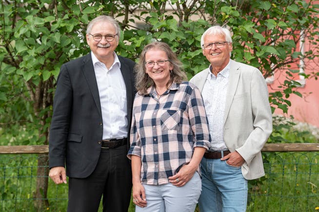 Präsident Franz Enderli (links) zusammen mit den Neugewählten Karin Sonderer und Tony Pfleger.