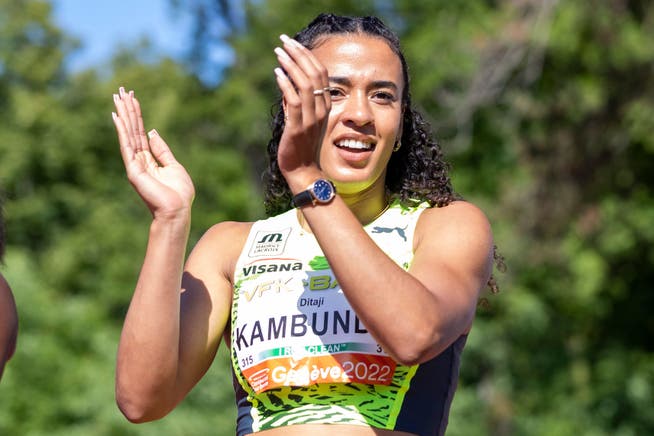 Ditaji Kambundji jubelt über das schnellste Rennen ihrer Karriere.
