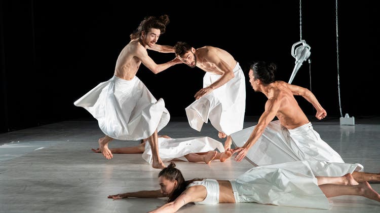 Die Choreografin Tabea Martin zeigt im Kurtheater ihre faszinierende Tanztrilogie. (Nelly Rodriguez)