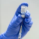 Nun auch in Zug: Kostenpflichtige zweite Auffrischimpfung am Zuger Impfzentrum möglich