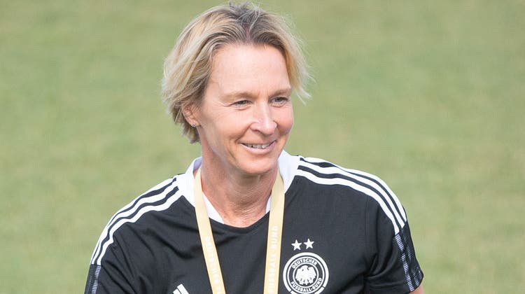 Zurück in der Schweiz: Die ehemalige Schweizer Nati-Trainerin Voss-Tecklenburg kommt mit der Deutschen Nationalmannschaft für ein Freundschaftsspiel. (Getty Images)
