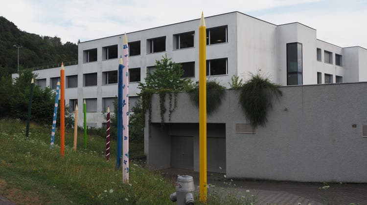 Das Schulhaus Blauen in Laufenburg bekommt für drei Millionen Franken eine neue Heizanlage. (Hans Christof Wagner (23. Juni 2022))