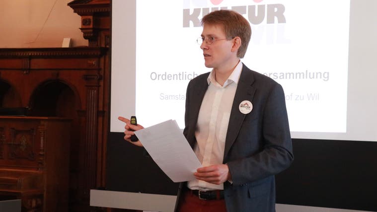 Der Präsident der IG Kultur Wil, Sebastian Koller, wünschte sich mehr Kulturvereine und Frauen in den Vorstand. (Bild: Christof Lampart)