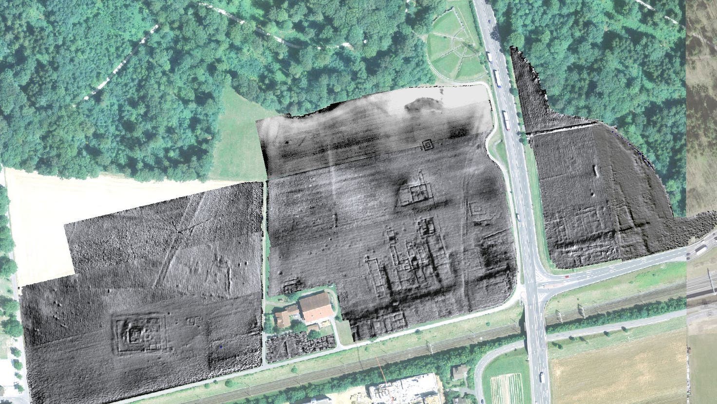 Die Überreste der im Boden steckenden Siedlung im Lindfeld bei Lenzburg zeigen sich dank geoelektrischer Untersuchungen. (Kantonsarchäologie)