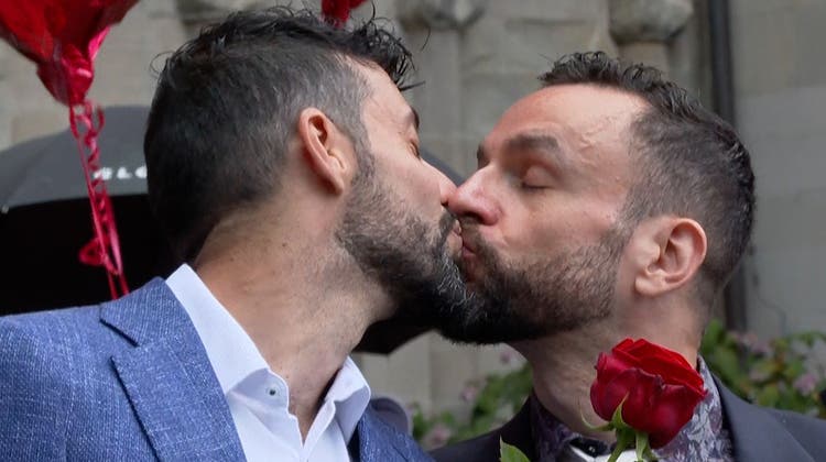 Sie sagen in Zürich als erstes Paar «Ja»: Ab heute tritt die «Ehe für Alle» in Kraft