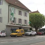 Symbolbild: Polizeieinsatz in Baden wegen eines Streits mit Messereinsatz am Bahnhof. (Brk News / BRK News)