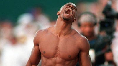 Die Betonung seiner eigenen Potenz überzeugte die Richter nicht, um US-Sprinter Dennis Mitchell vom Testosteron-Doping freizusprechen. (Sportfotodienst / Imago / imago sportfotodienst)