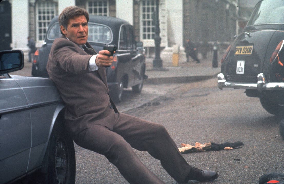 Anfang der Neunziger etablierte sich Ford auch als Actionheld, hier als CIA-Agent Jack Ryan nach der Romanvorlage von Tom Clancy. Die Rolle verkörperten auch schon Alec Baldwin, Ben Affleck und Chris Pine.