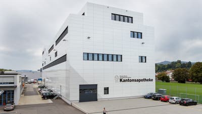 Die 2018 am neuen Standort in Schlieren eröffnete Kantonsapotheke Zürich gehört ab 2024 zum Universitätsspital Zürich. (Sandra Ardizzone)