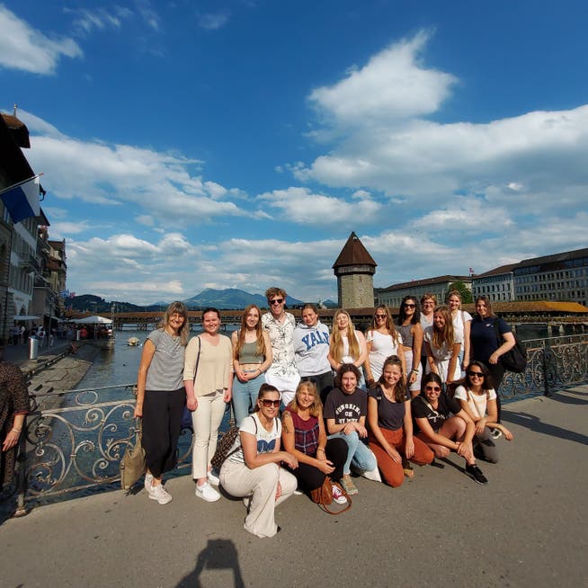 Die Lernenden und Studierenden haben mit ihren Berufsbildnerinnen den «Foxtrail» in Luzern gemacht.