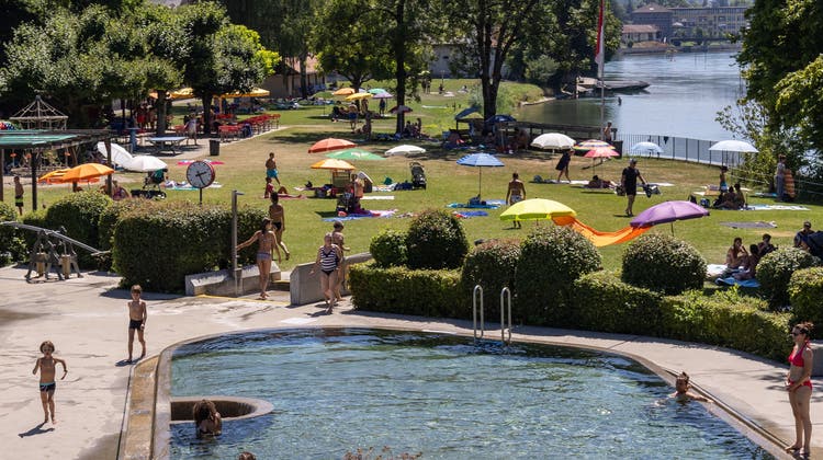 Die Badi-Saison ist im Schönenwerder Freibad «sehr gut» angelaufen; in den Sommerferien haben die Besuche etwas nachgelassen. (Bild: Patrick Lüthy)
