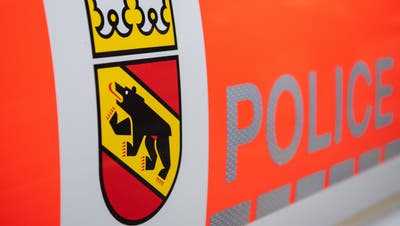 Die Berner Kantonspolizei geht bislang von einem Selbstunfall aus. (Symbolbild) (Keystone)