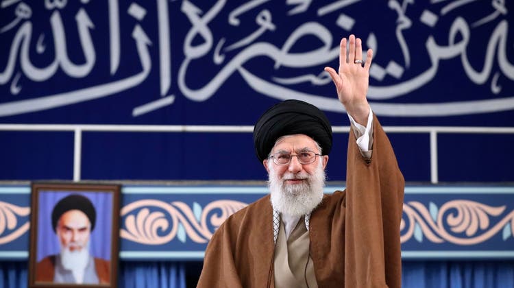 Hat er sie schon bald, die Bombe?  Der iranische Revolutionsführer Ali Khamenei anlässlich eines Auftritts 2018. (Bild: Khamenei Office Handout / EPA)
