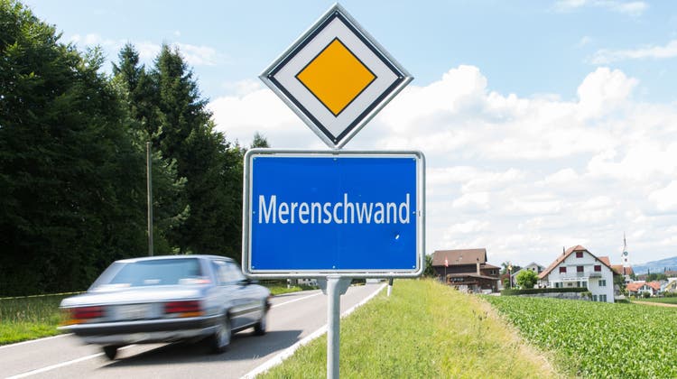 In fünf Gebieten der Gemeinde Merenschwand und deren Ortsteilen soll bis Ende Jahr eine Tempo-30-Zone eingeführt werden. (Severin Bigler (14.7.2017))