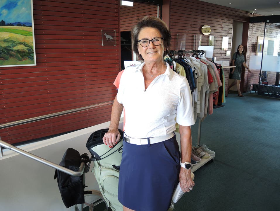 Christina Kübler, die Witwe des Ex-Radrennfahrers Ferdy Kübler, ist erfahrene Golferin.