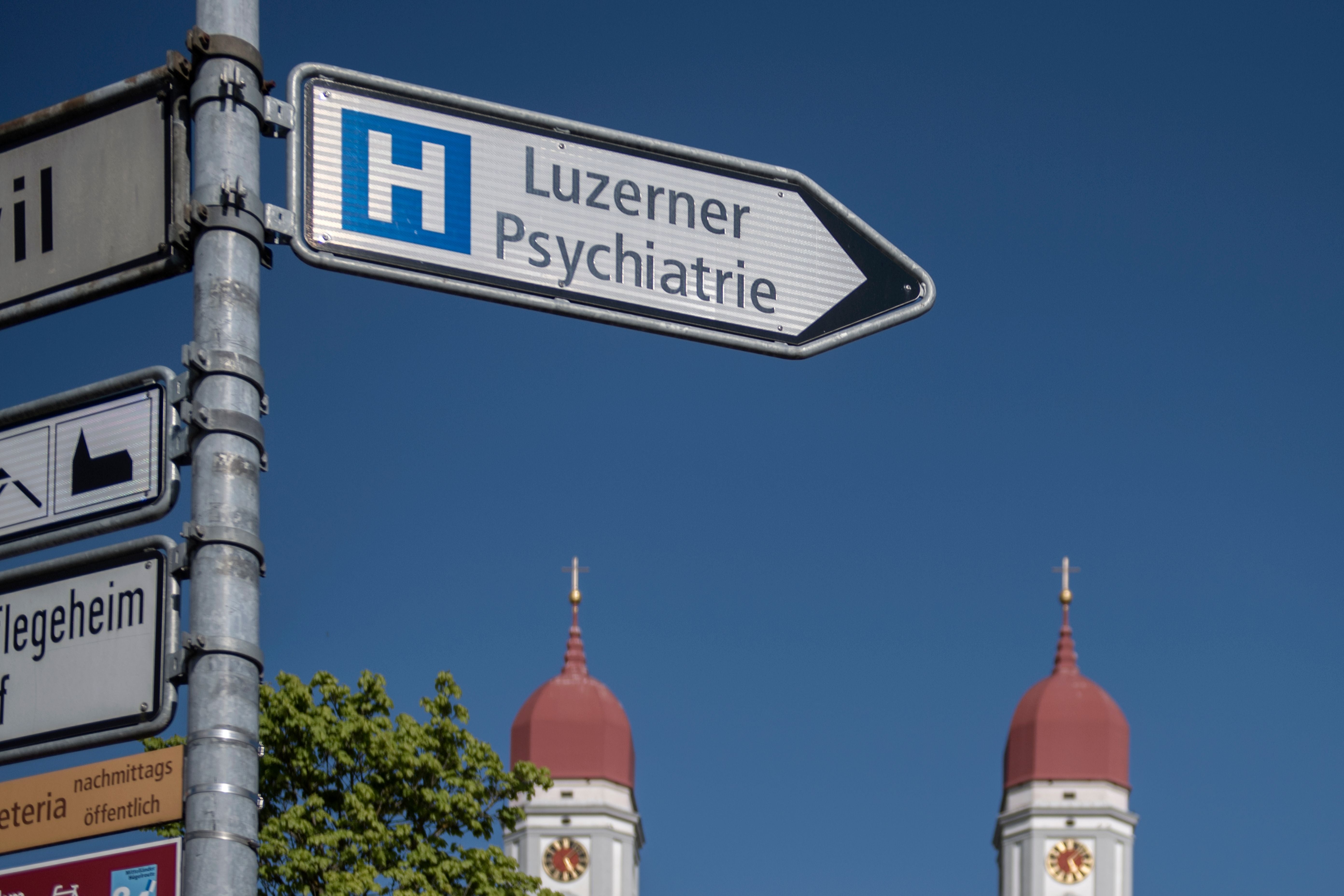 Nachbarschaftsstreit Endet Mit Zwangseinweisung In Psychiatrie