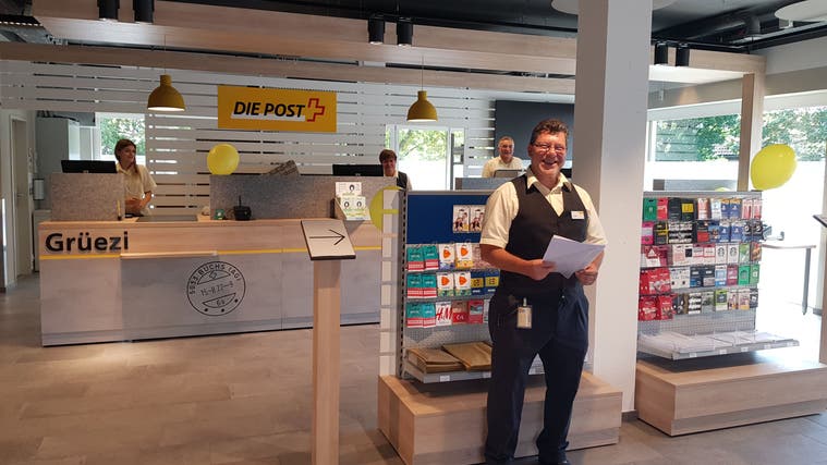 Willi Stadler in der neu eröffneten Postfiliale an der Gysistrasse in Buchs. (Nadja Rohner)