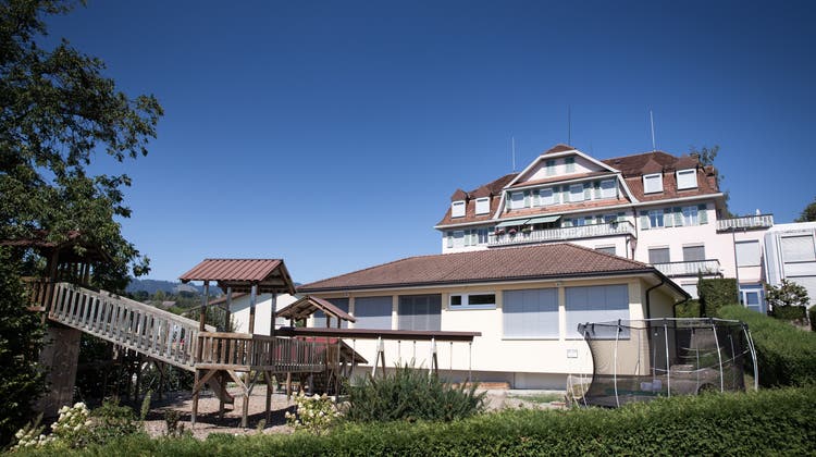 Die Christliche Schule Linth in Kaltbrunn, die zur Evangelischen Gemeinde Hof Oberkirch gehört. (Bild: Tobias Garcia)