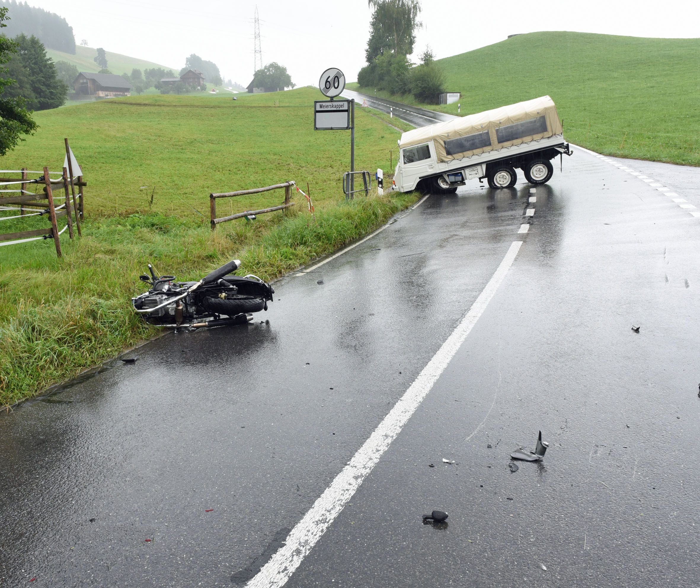 50-jähriger Motorradfahrer Nach Sturz Lebensbedrohlich Verletzt