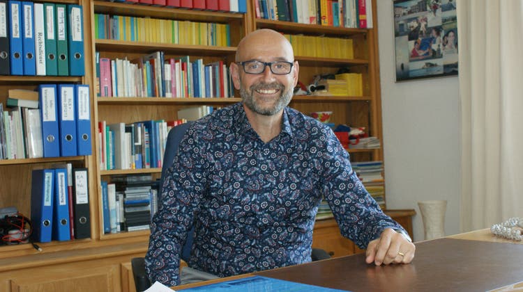 Patrik Eigenmann in seinem Büro im Kollegium. (Bild: Rafael Schneuwly (Stans, 11. August 2022))