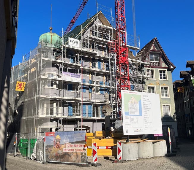 Der Umbau des «Adler» in der Laufenburger Altstadt liegt derzeit hinter dem Zeitplan.