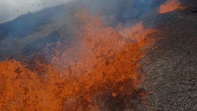 Spektakuläre Drohnenbilder: So wurde der Vulkanausbruch auf Island noch nie gezeigt