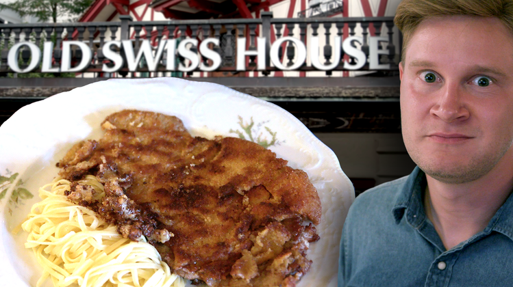 «Auch Bryan Adams und Roger Moore habe ich schon bedient» – wir testen im Video das berühmte Wiener Schnitzel im Old Swiss House