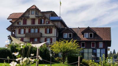 Im ehemaligen Hotel Waldheim leben derzeit 99 geflüchtete Ukrainerinnen und Ukrainer. (Bild: Stefan Kaiser (Risch, 2. September 2022))