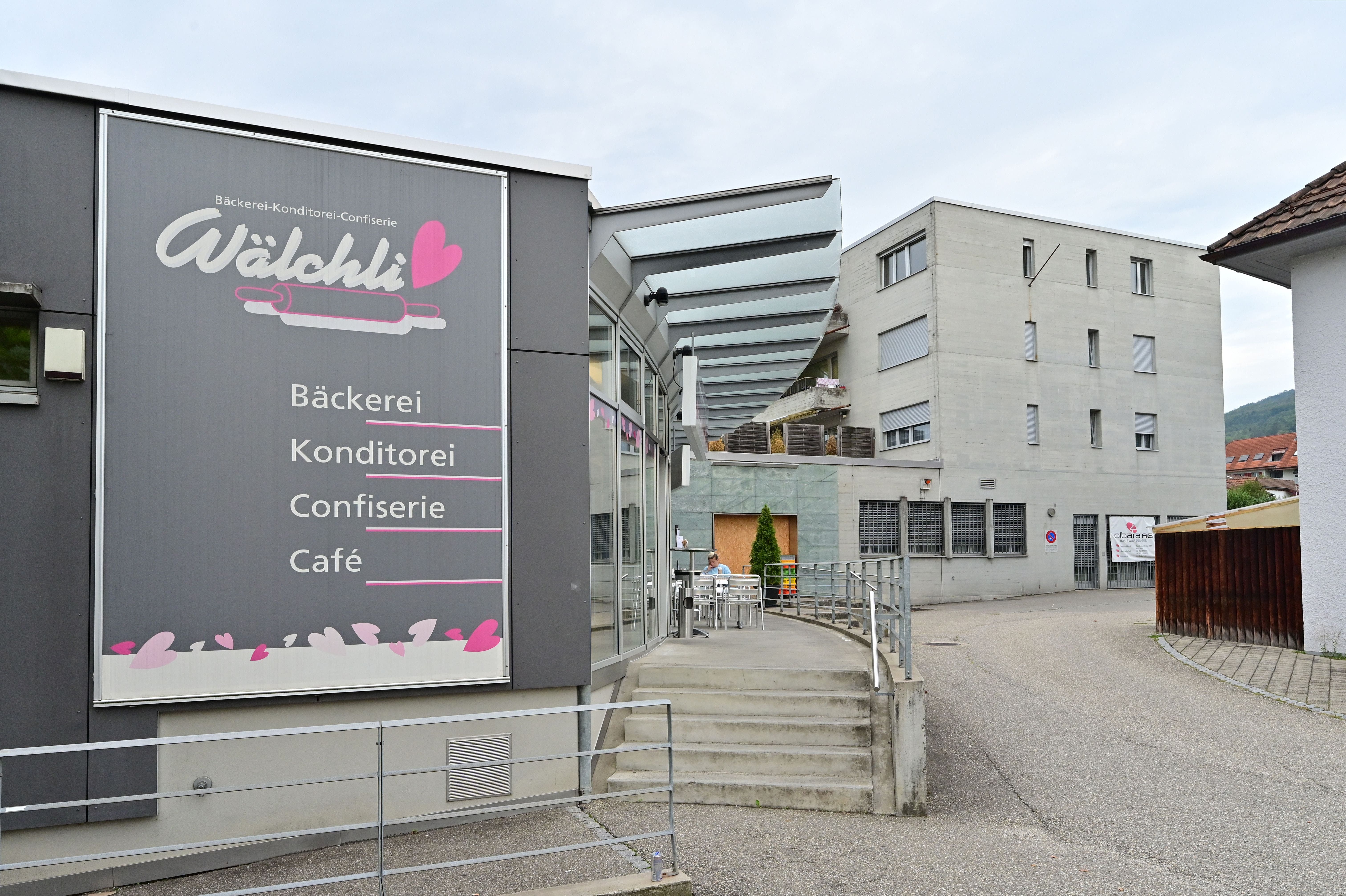 Denner zieht in ehemaliges Postgebäude ein - an der Dorfstrasse 47 in Wangen - neben Bäckerei Café Wälchli 