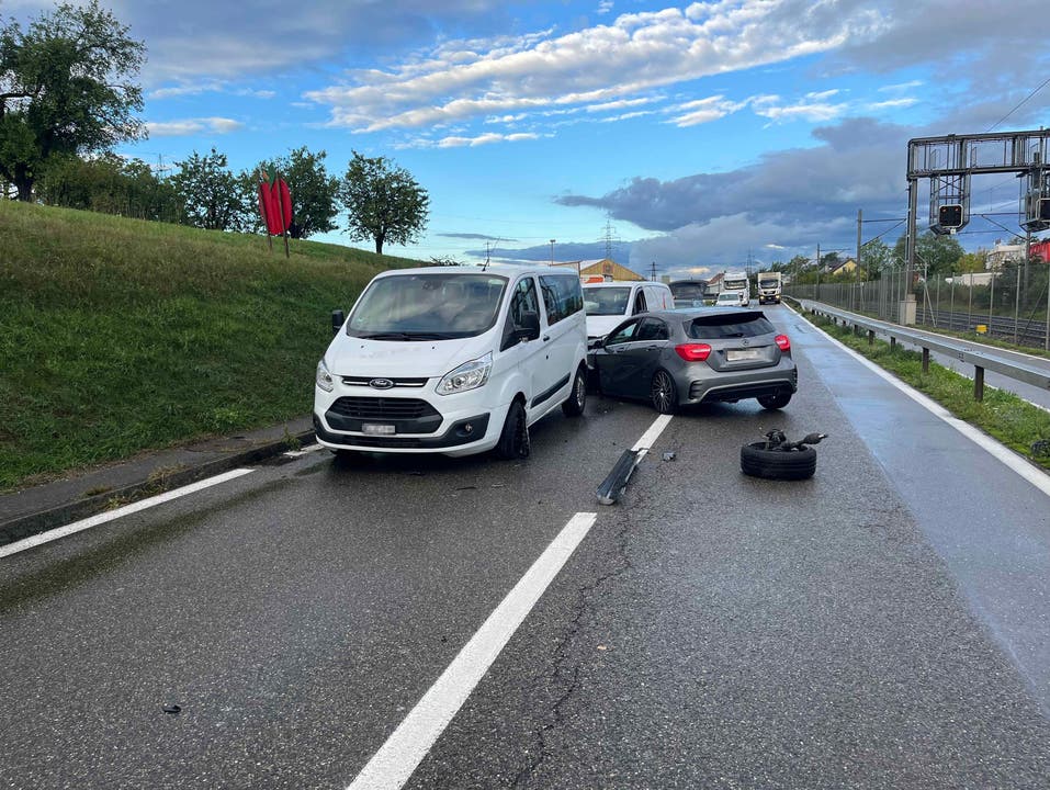 Zwei Verletzte nach Kollision von Auto und Motorrad in Neuendorf