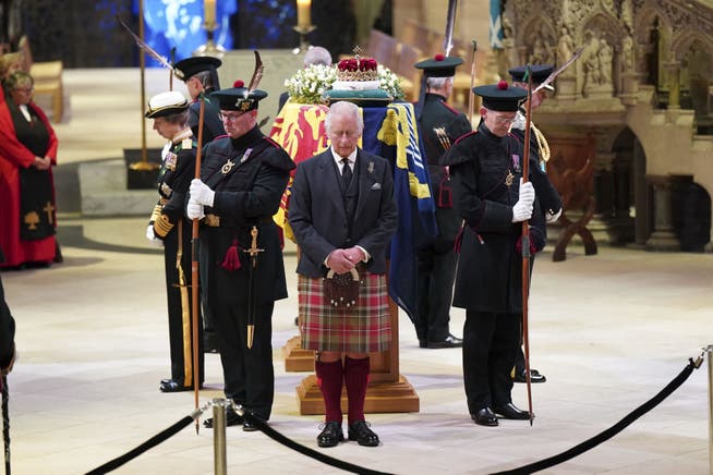 König Charles III in der St-Gles-Kathedrale in Edinburgh.