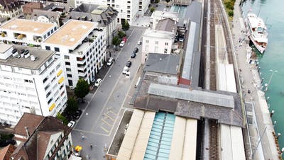 Luftbild des Romanshorner Bahnhofplatzes, der erneuert werden soll. (PD)
