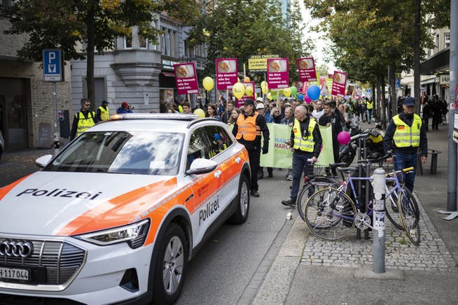 Abtreibungsgegner demonstrieren am «Marsch fürs Läbe» in Oerlikon.