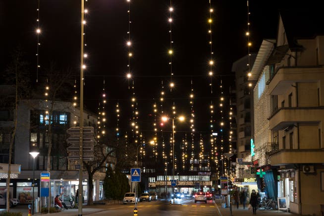 Nur eine Erinnerung: Die Stadt Schlieren verzichtet auf dekorative Beleuchtungen. 