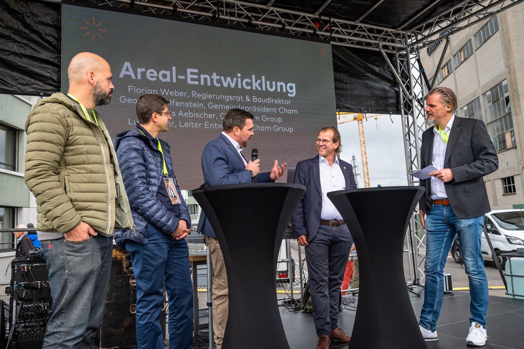 Fachsimpeln auf der Bühne (von links): Lukas Fehr, Thomas Aeschbacher, Florian Weber, Georges Helfenstein und Thomy Jeker.