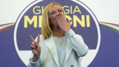 Giorgia Meloni hat sich mit ihrer Rechtsallianz durchgesetzt: Sie wird mit die erste Ministerpräsidentin in der Geschichte Italiens. (Keystone)