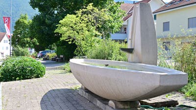Der Brunnenfest-Brunnen in Laupersdorf. (Bruno Kissling)