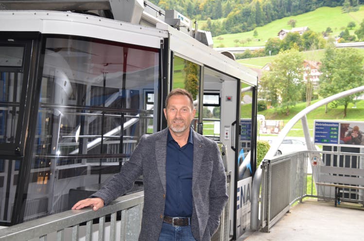 Heinz Rutishauser, Geschäftsführer der Bergbahnen Beckenried-Emmetten AG, in der Talstation der Klewenalp-Bahn.
