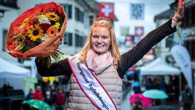 Die Thurgauer Apfelkönigin 2022/23 ist gewählt: Nadja Högger aus Schönholzerswilen. (Bild: Reto Martin)