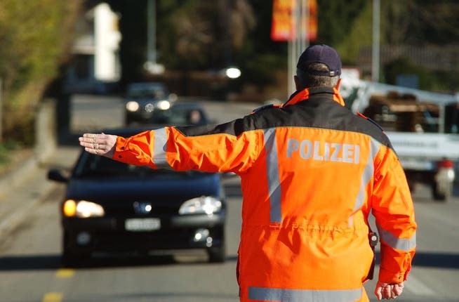 Ein 18-jähriger Raser wurde in Aarau von der Polizei gestoppt.