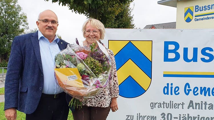 Gemeindepräsident Ruedi Zbinden und Gemeindeschreiberin Anita Leutwyler. (Bild: PD)