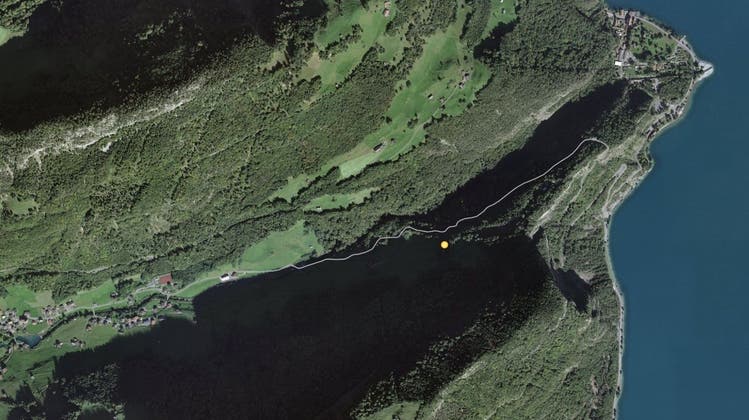 Im Bereich Birchi (gelber Punkt) müssen 2,5 Kubikmeter Fels abgetragen werden. (Bild: PD/Baudirektion Uri)