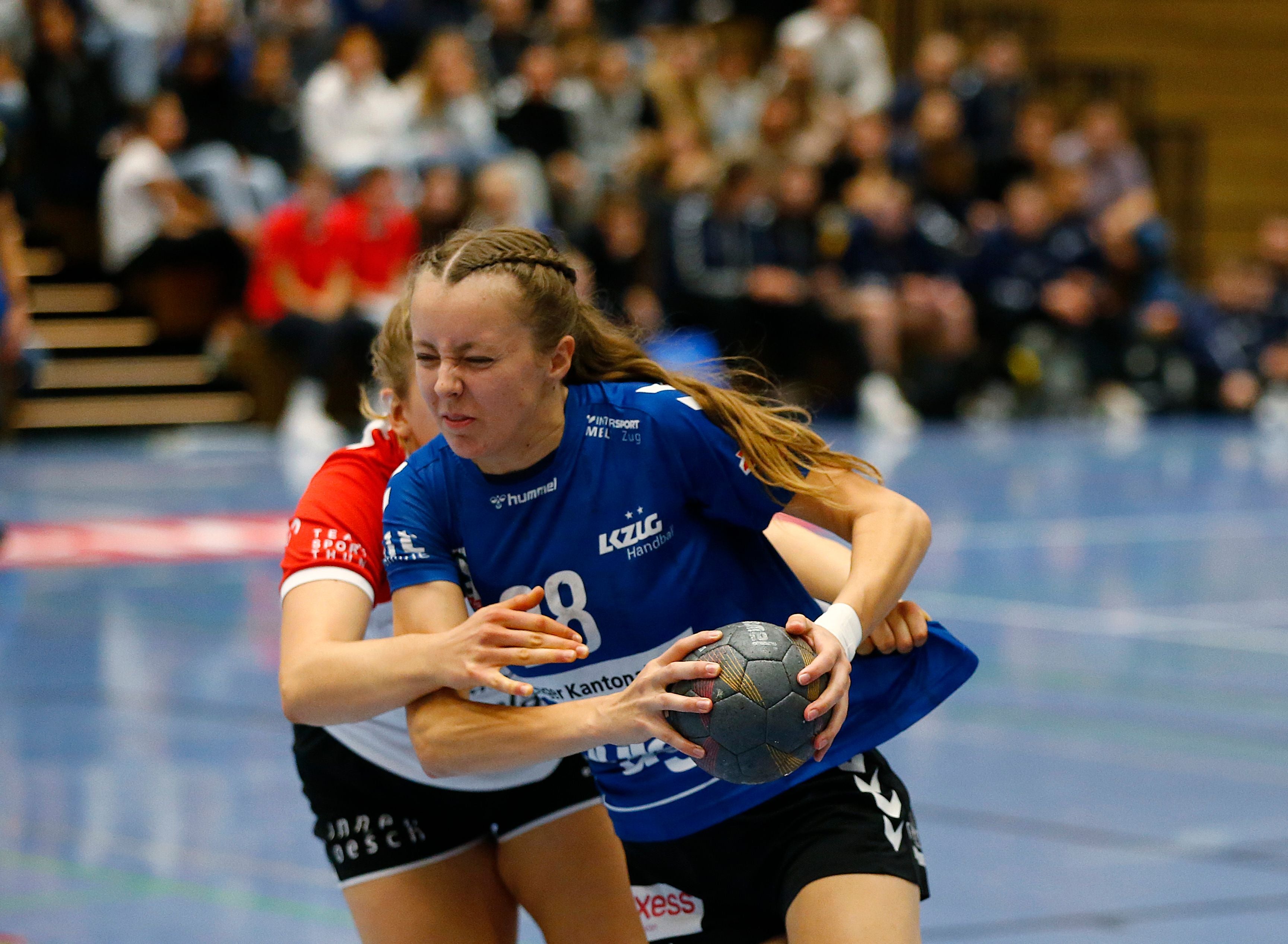 Die Handballerinnen Des LK Zug Verlieren Gegen Den LC Brühl