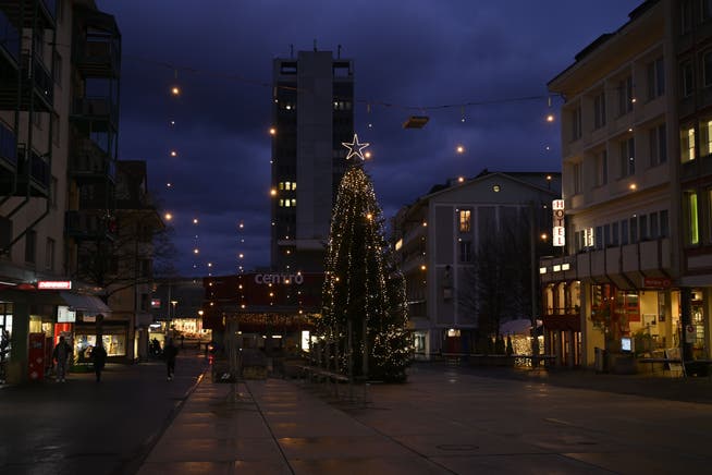 Die Weihnachtsbeleuchtung auf dem Marktplatz Grenchen erschien letzten Dezember noch in vollem Glanz.