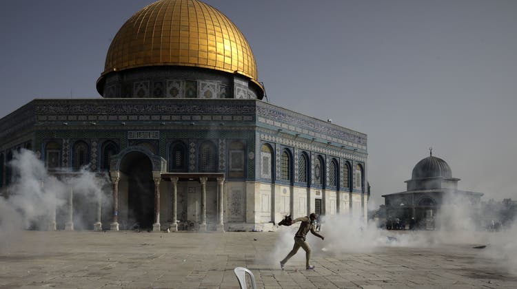 Immer wieder gibt es Zusammenstösse zwischen Palästinensern und Israelis in der Jerusalemer Altstadt. Bis heute ist der Status der Stadt umstritten. (Mahmoud Illean / AP)