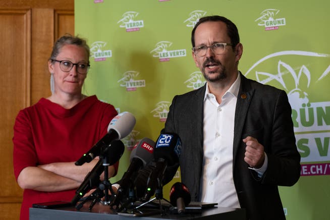 Fraktionschefin Aline Trede und Parteipräsident Balthasar Glättli erklären, weshalb sie nach dem Rücktritt von Ueli Maurer nicht antreten.
