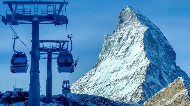 Zu wenig Schnee: Am Fusse des Matterhorns finden Ende Oktober keine Weltcup-Rennen statt. (Keystone)