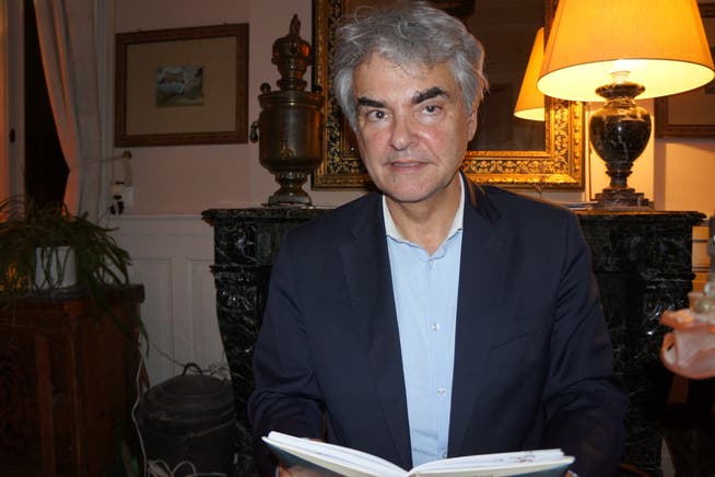 Journalist und Autor Matthias Ackeret bei der Lesung in Ermatingen.