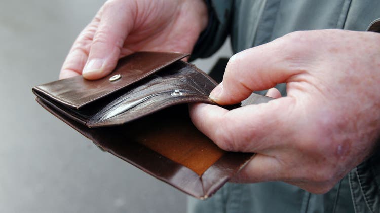 6,1 Prozent der Baselbieter Bevölkerung kämpfen mit leeren Portemonnaies. (Symbolbild: Daniel Auf Der Mauer)